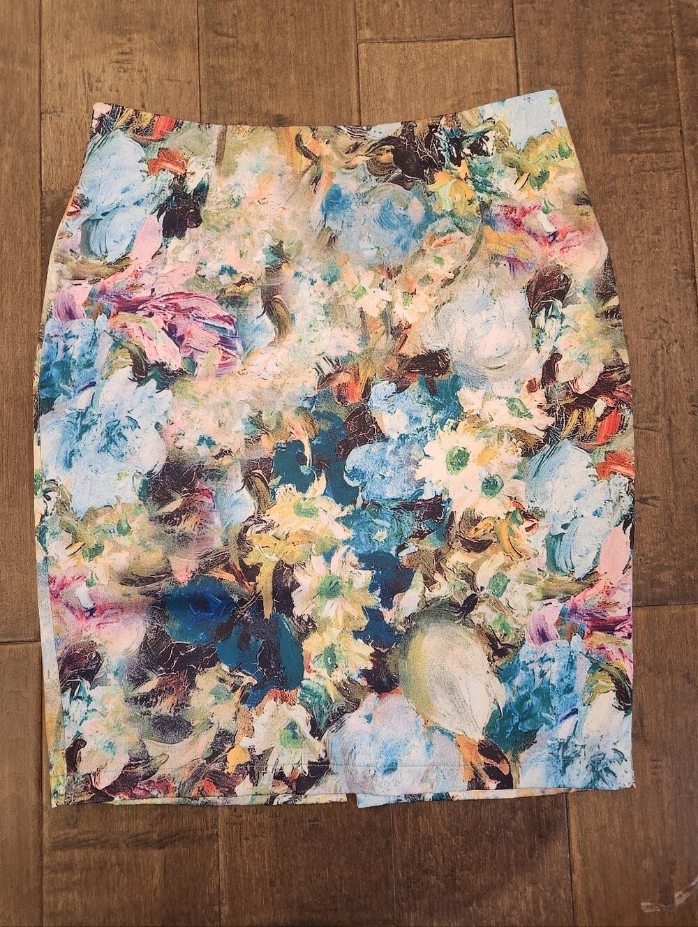 Lovely Girl Floral Pencil Mini Skirt Size S Garden Party Wedding Guest Brunch